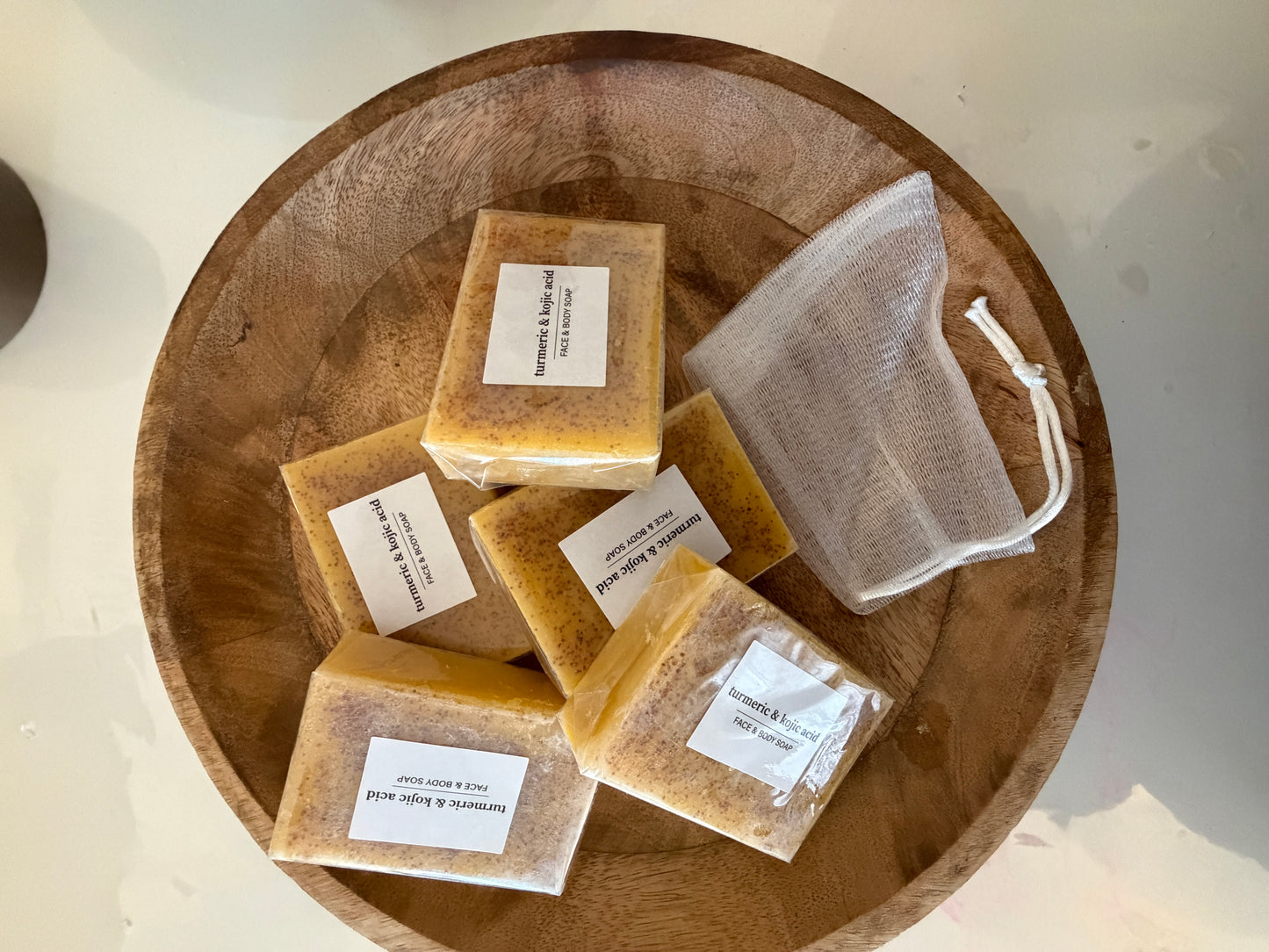 5pcs Savon exfoliant, curcuma